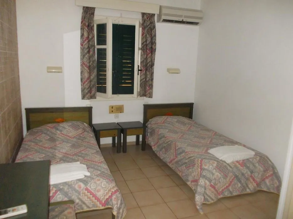 Pela Mare Apartments Kokkini Hani